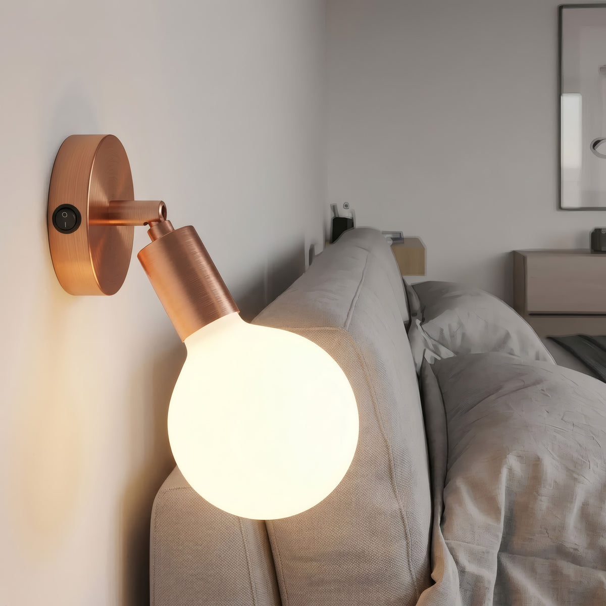 Lille cylindrisk roset i metal med afbryder, Ø 83 mm — Satineret kobber