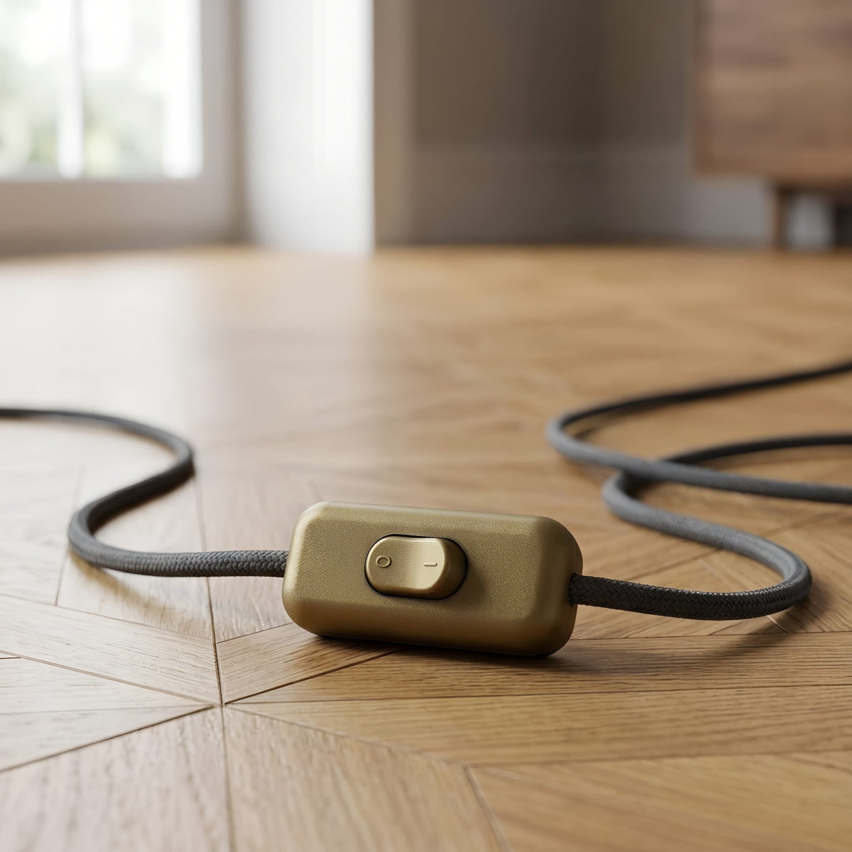 Topolet vippeafbryder til lampeledning — Guld
