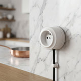 Vægstikkontakt i porcelæn — Fransk 2P+T 16 A / Hvid
