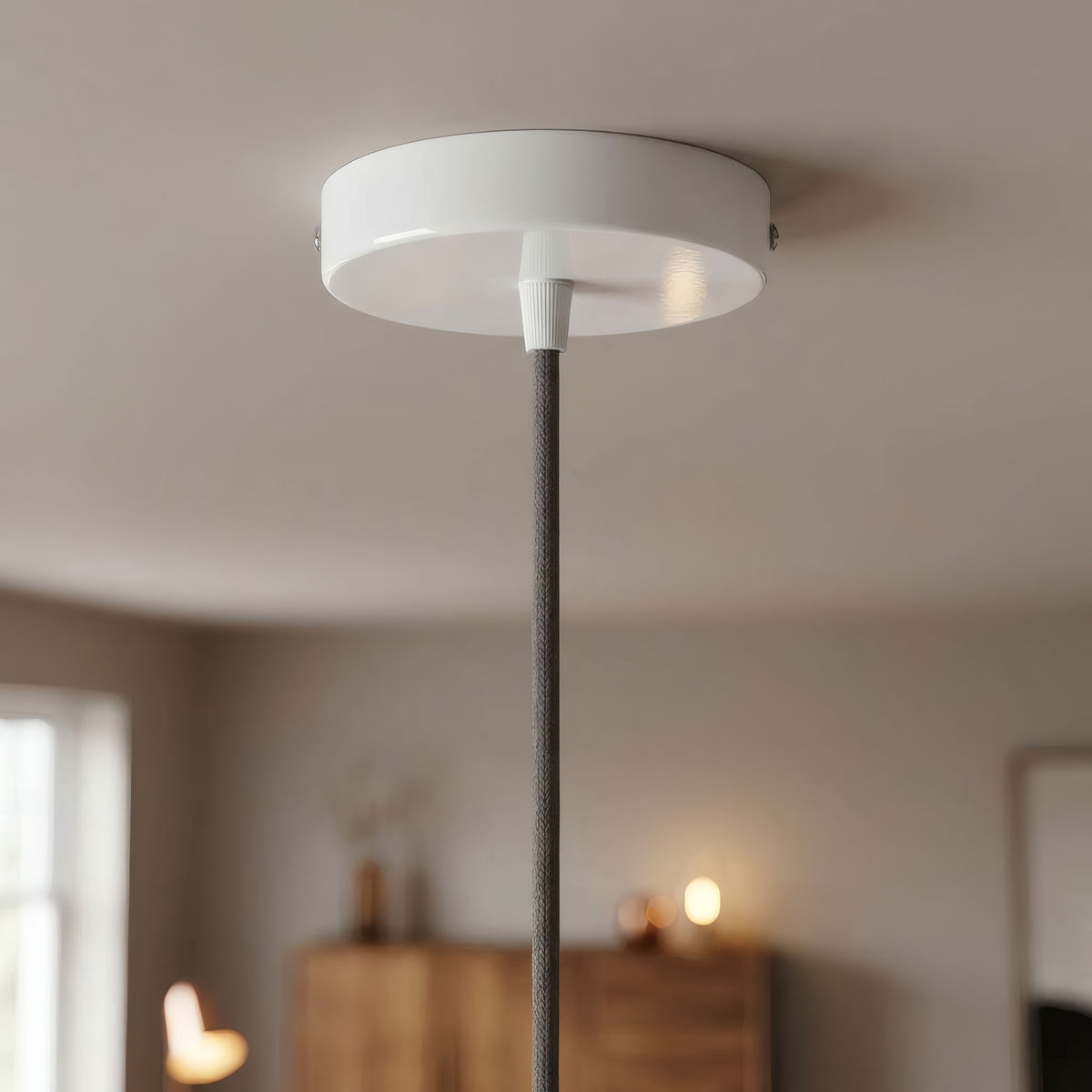 Cylindrisk roset i metal, Ø 120 mm — Konisk termoplast / Blank hvid