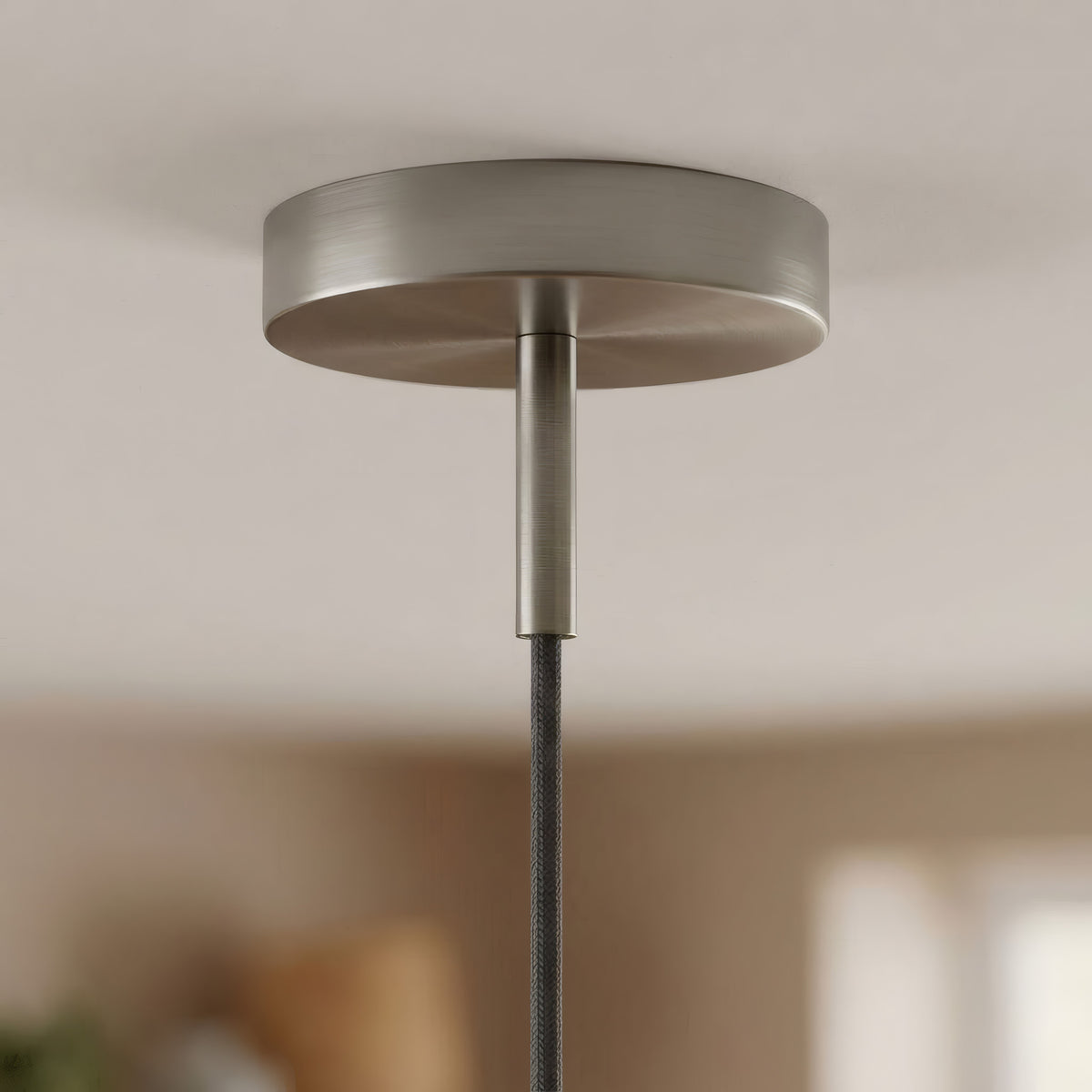 Cylindrisk roset i metal med aflastning på 7 cm — Satineret titan
